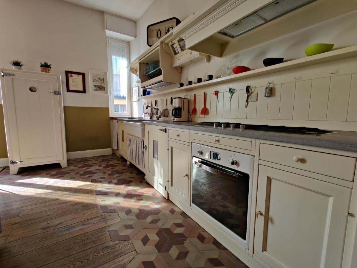 Appartement Elegante Trilocale A Milano Extérieur photo
